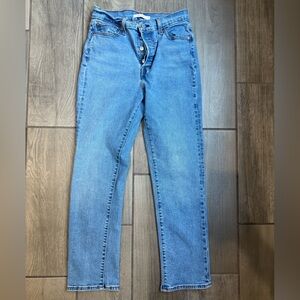 Levi's Wedgie Straight Jeans